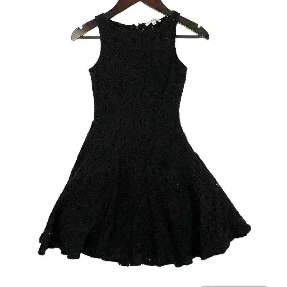 BB Dakota Lace Dress Sleeveless Sz 0 Women's Fit Flare